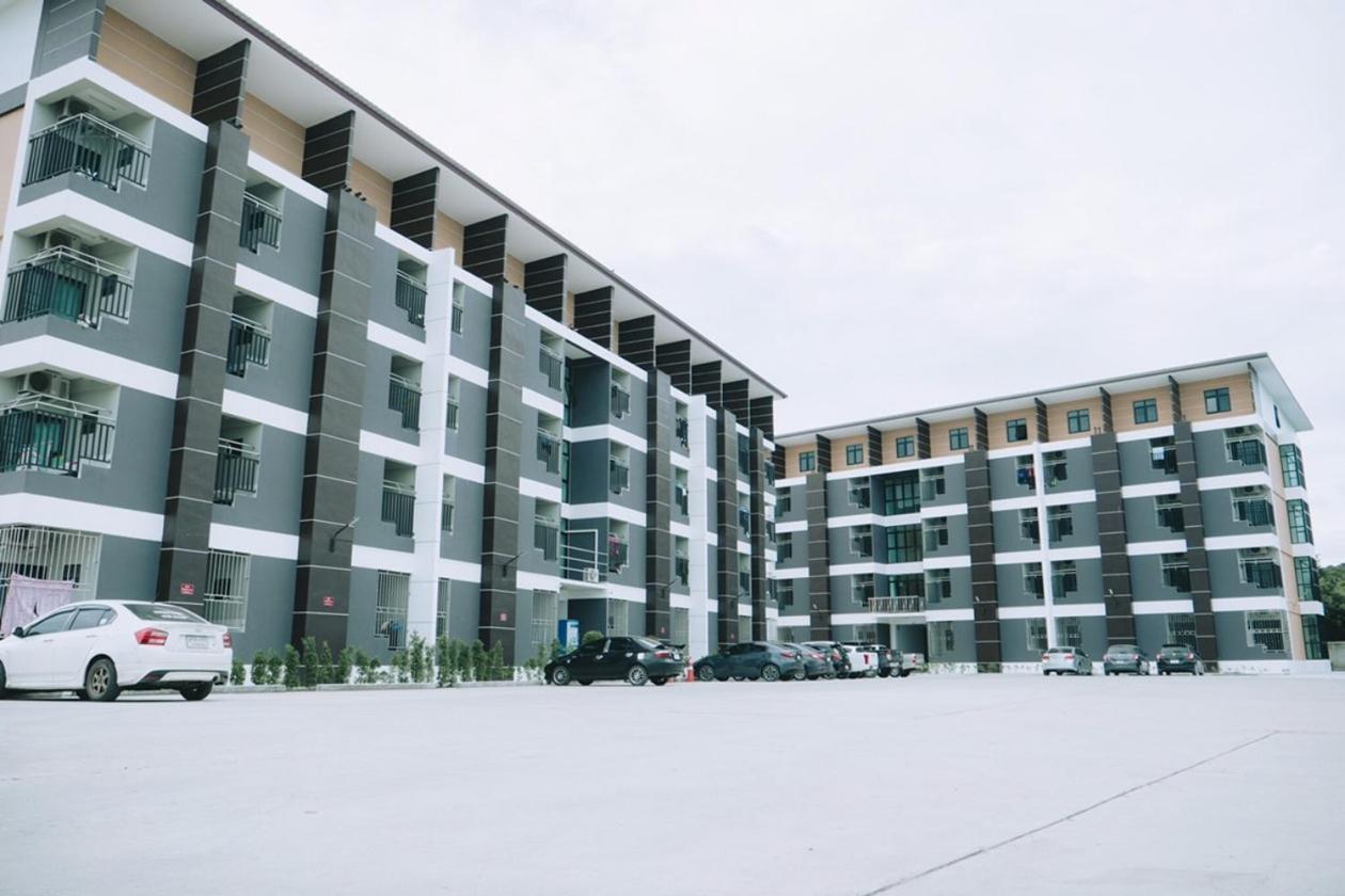 Ferienwohnung Pattanagorn Mansion พัฒนากร แมนชั่น Rayong Exterior foto