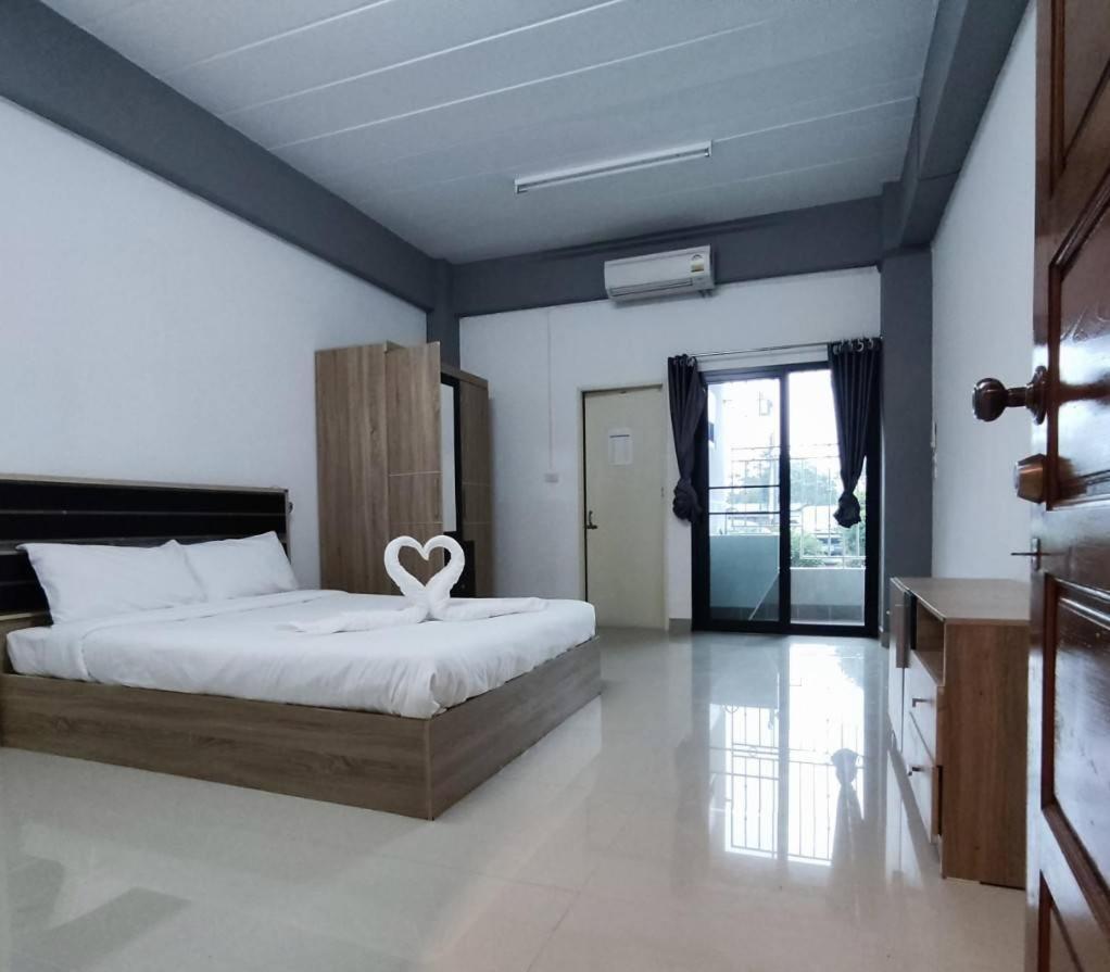 Ferienwohnung Pattanagorn Mansion พัฒนากร แมนชั่น Rayong Exterior foto